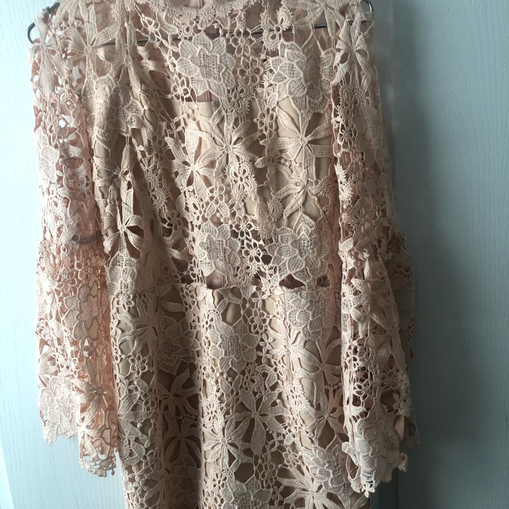 ENDLESS ROSE eyelet dress - Picture 8 of 9
